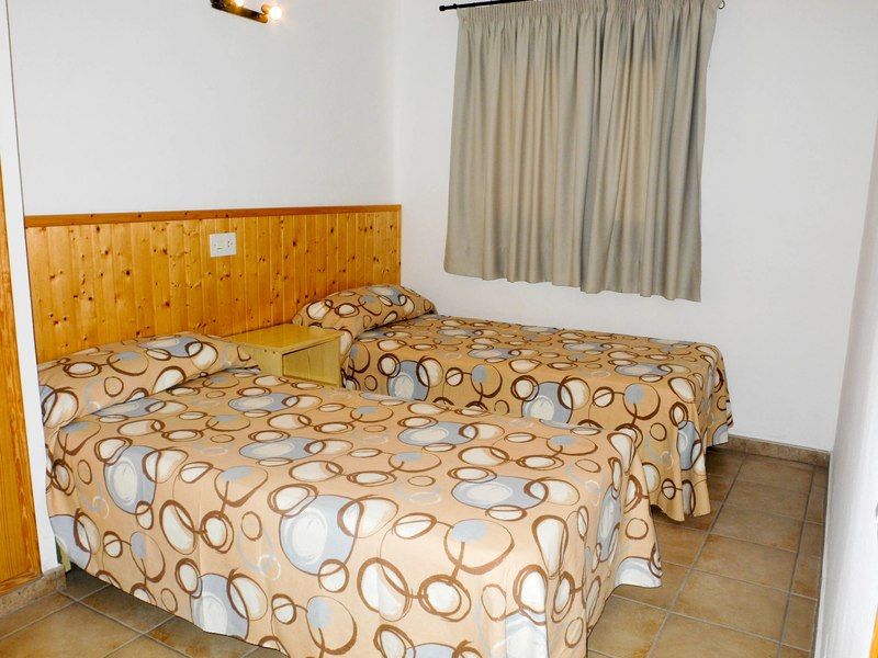 Timon 1 & 2 Otel Es Pujols Dış mekan fotoğraf